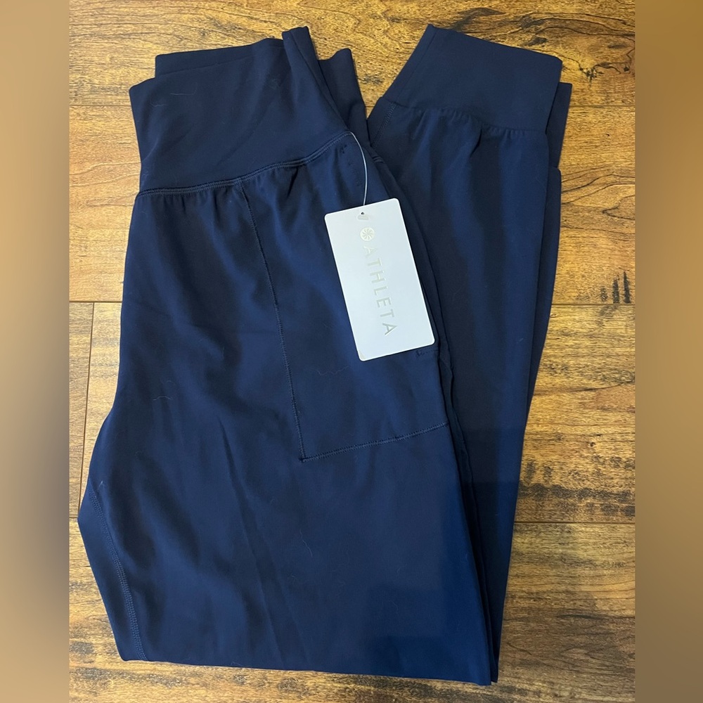 ATHLETA Navy Salutation Jogger Size Medium NWT